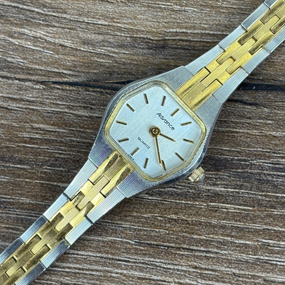 Ladies Vtg‎ Advance Dress Cocktail Silver Gold Tone Watch NEEDS BATTERY